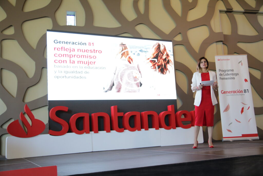 ANA VICTORIA GARCÍA