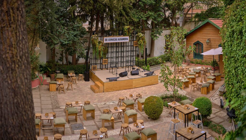Jardín Cervezas Alhambra