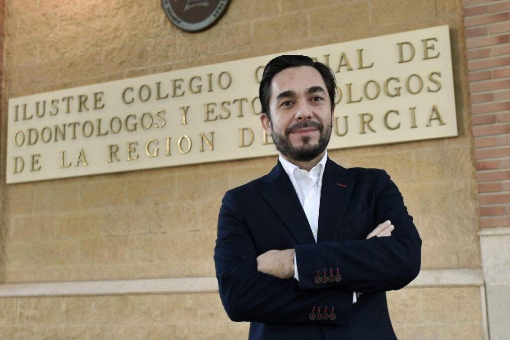 El presidente del Colegio de Dentistas de la Región de Murcia, Pedro Caballero.