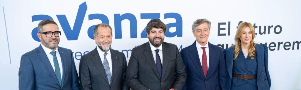 Imagen de los asistentes al evento.