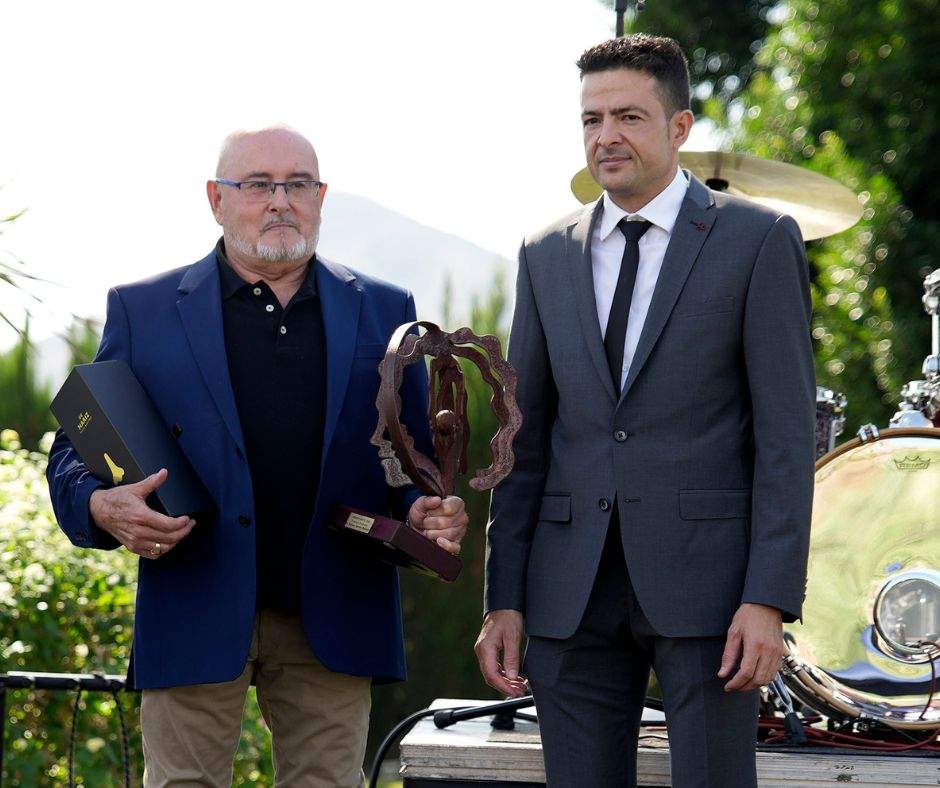 Nicolás y Valero, restaurante Ginés, Mariano Sánchez, Mariano San Martín, eh! de Cáritas y el actor Jaime Lorente, premiados por HoyTú en su fiesta anual.