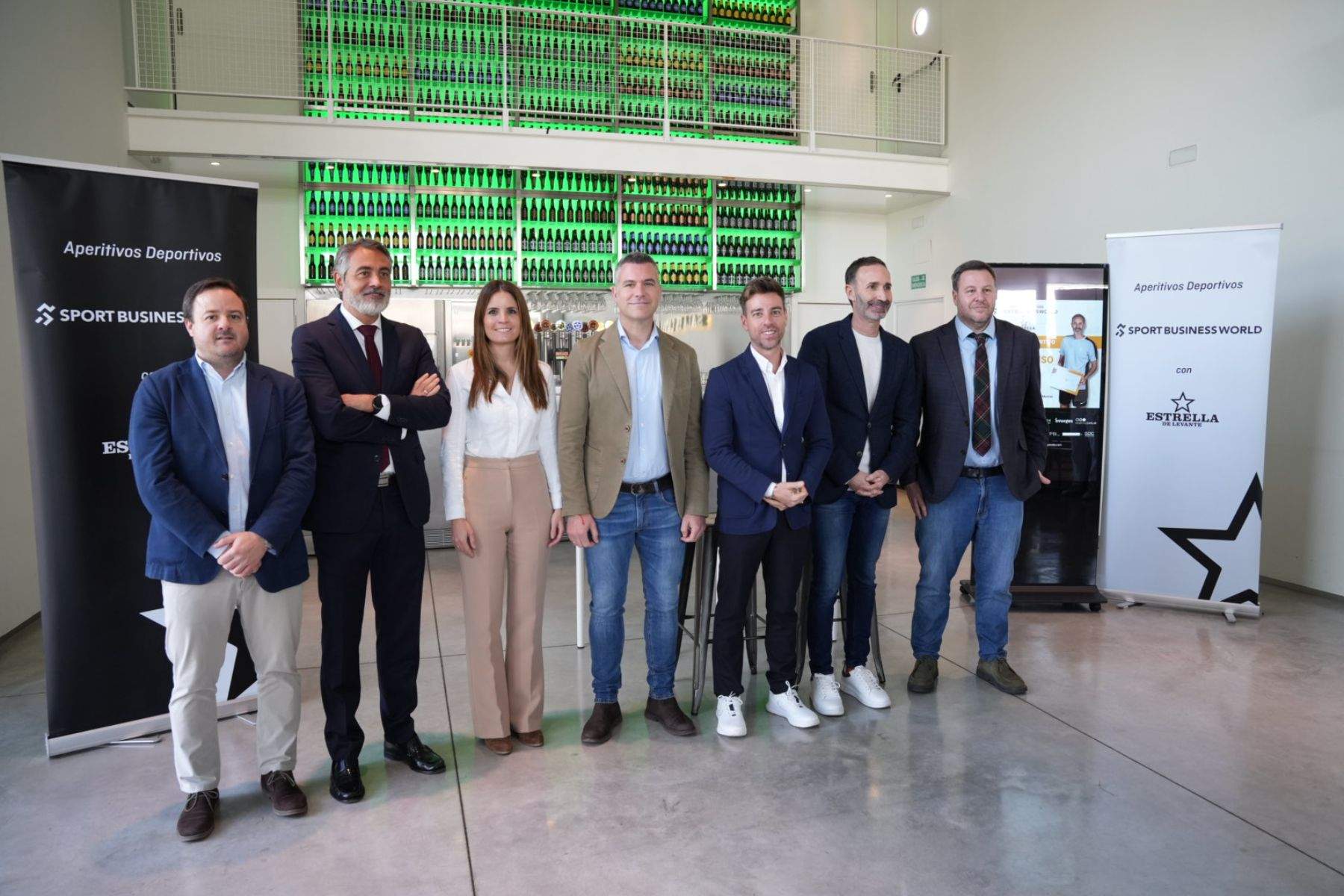 Imagen de familia durante el evento. (Estrella de Levante)