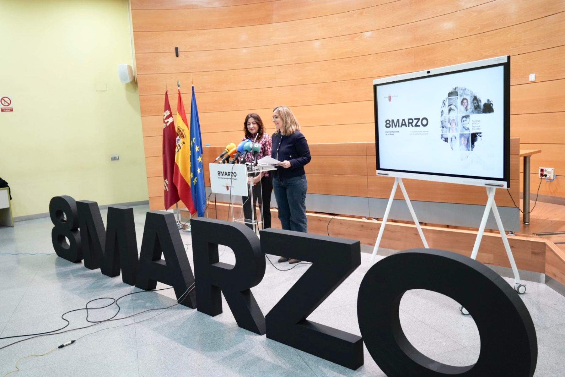 La consejera de Política Social, Familias e Igualdad, Conchita Ruiz, durante el acto de presentación de los Premios 8M. (CARM)