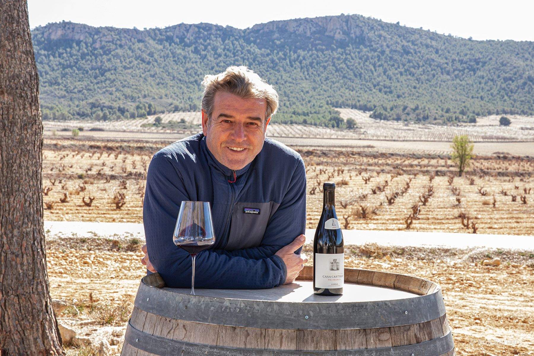 José María Vicente en su bodega de Jumilla, donde elabora Pie Franco, el único vino que ha conseguido los 100 puntos Parker en la Región de Murcia. (Ana Bernal)