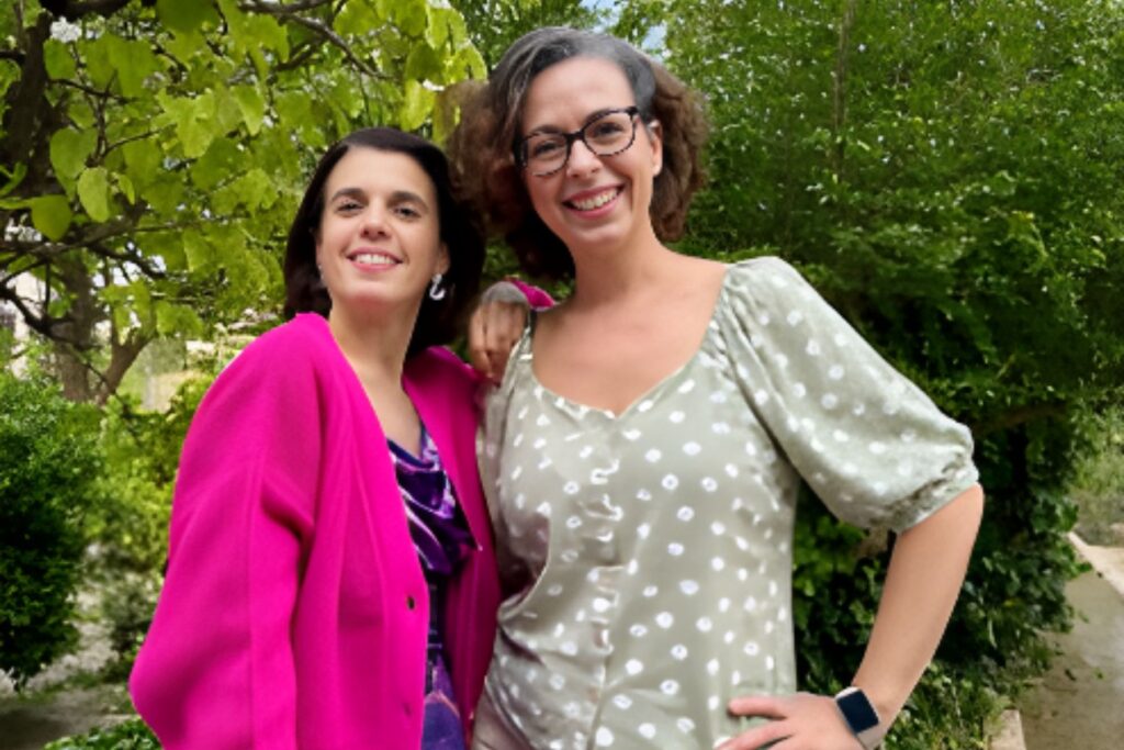 Fotos de Manuela Simón, formuladora de cosmética natural y fundadora de Botón de Oro, y Laura Amante, experta en ventas digitales y fundadora de El Olimpo de las Ventas. (Jaleos)