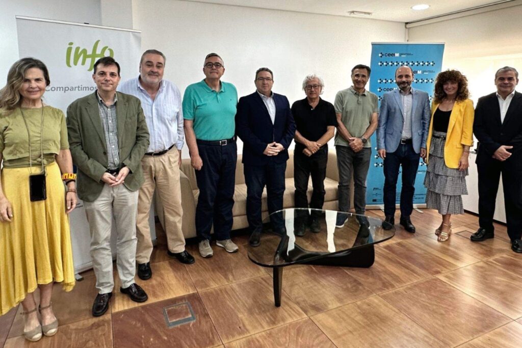 Miembros del patronato del CEEIM. (CARM)
