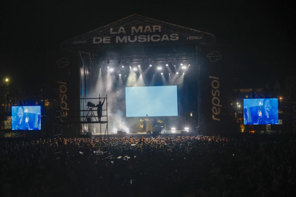 Escenario de La Mar de Músicas con la presencia de Repsol. (Repsol)
