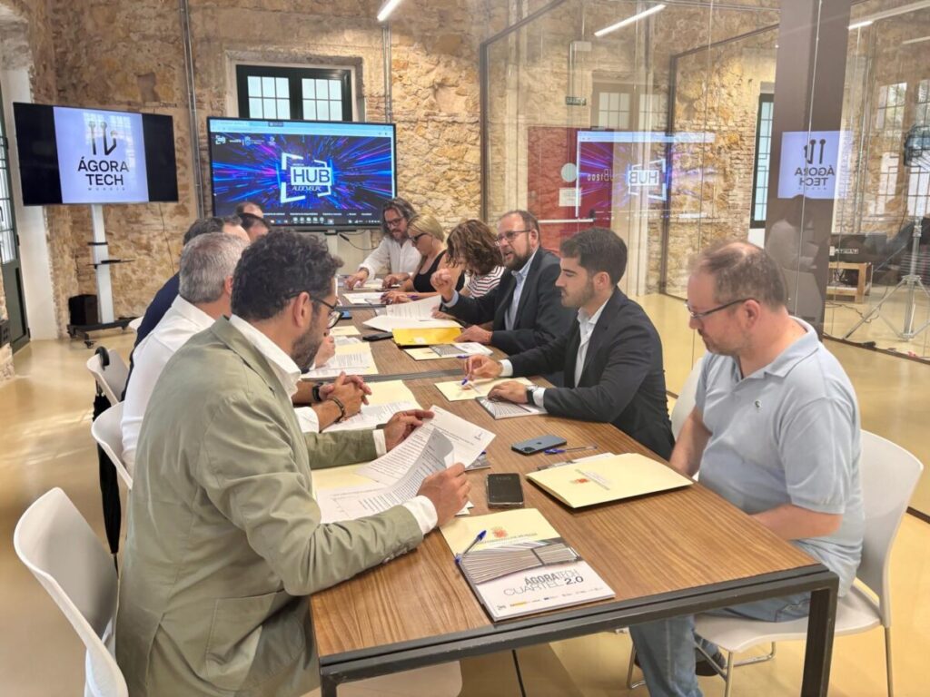 Imagen durante la reunión. (Ayuntamiento de Murcia)