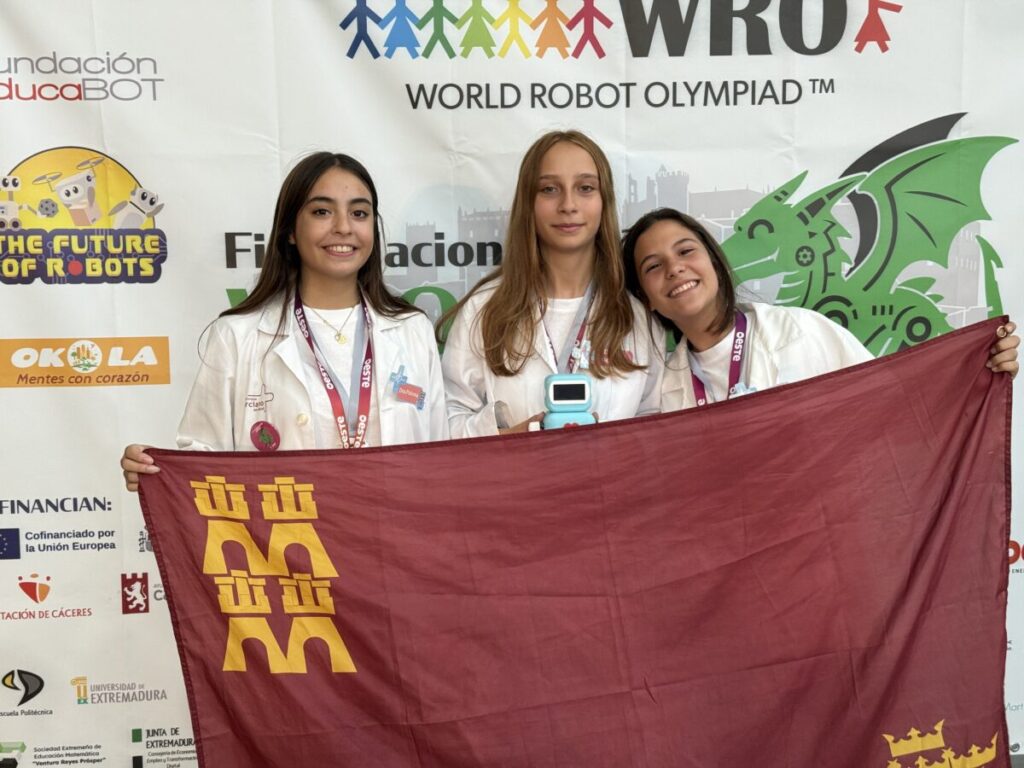 Imagen de las ganadoras / IES Ramón y Cajal.