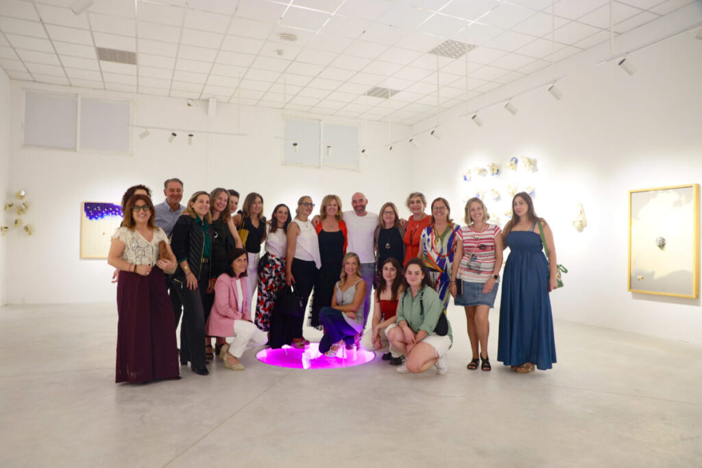 Foto de familia durante el encuentro en La Pink / Colabora Mujer.