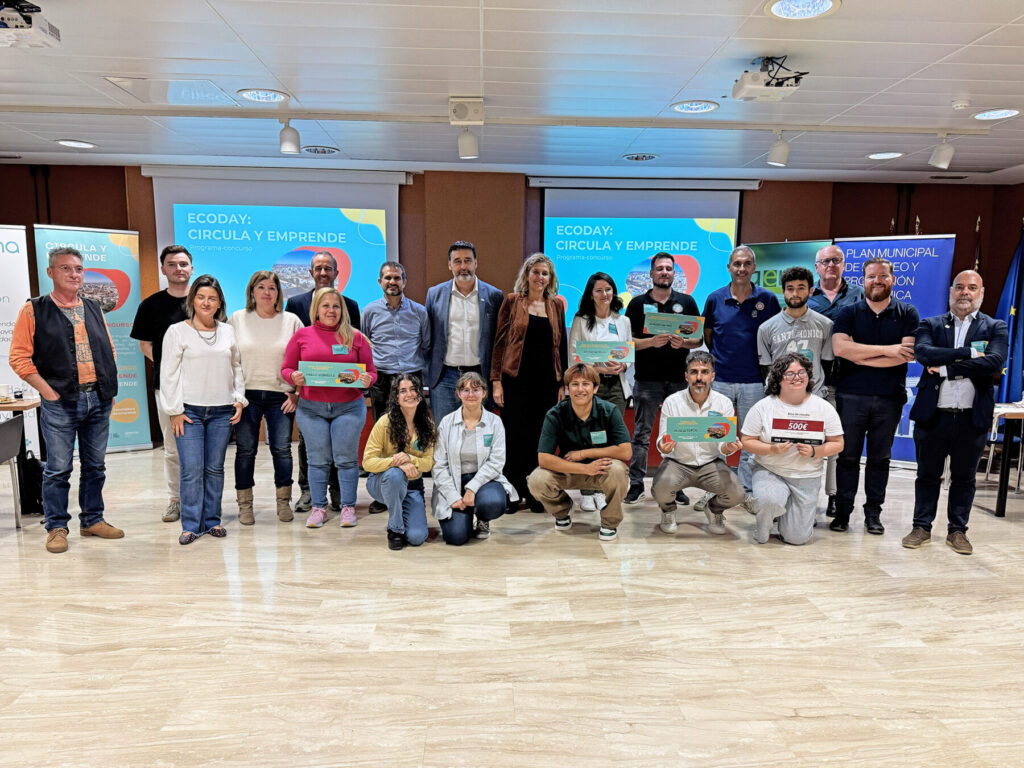 Foto de familia en la jornada / Verabril Comunicación.
