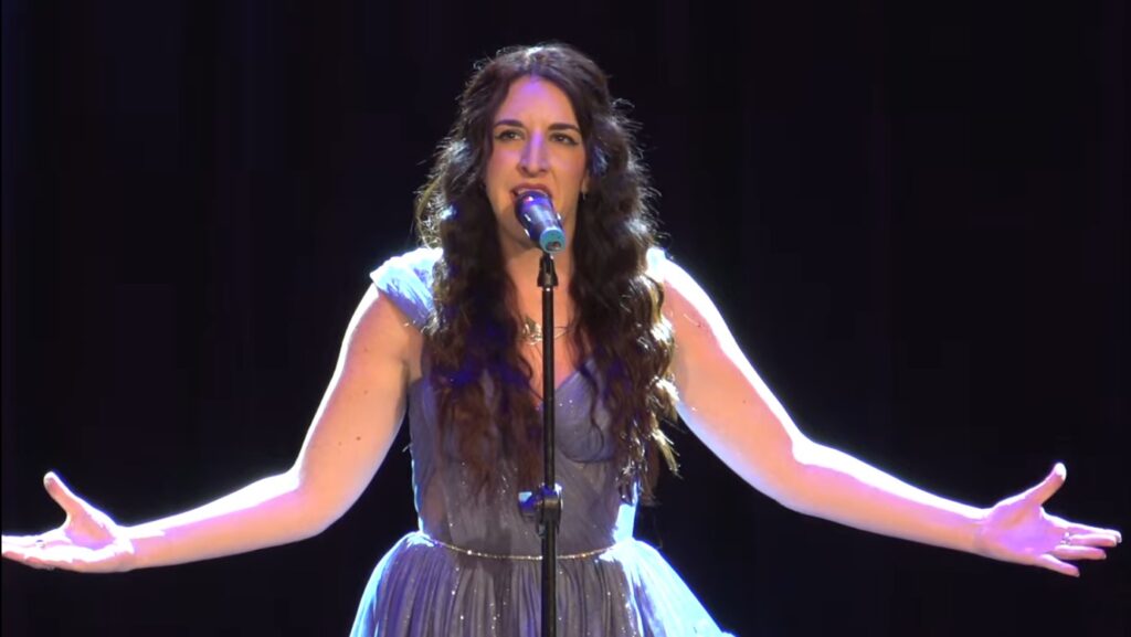 Lydia Martín en su actuación / Lydia Martín.