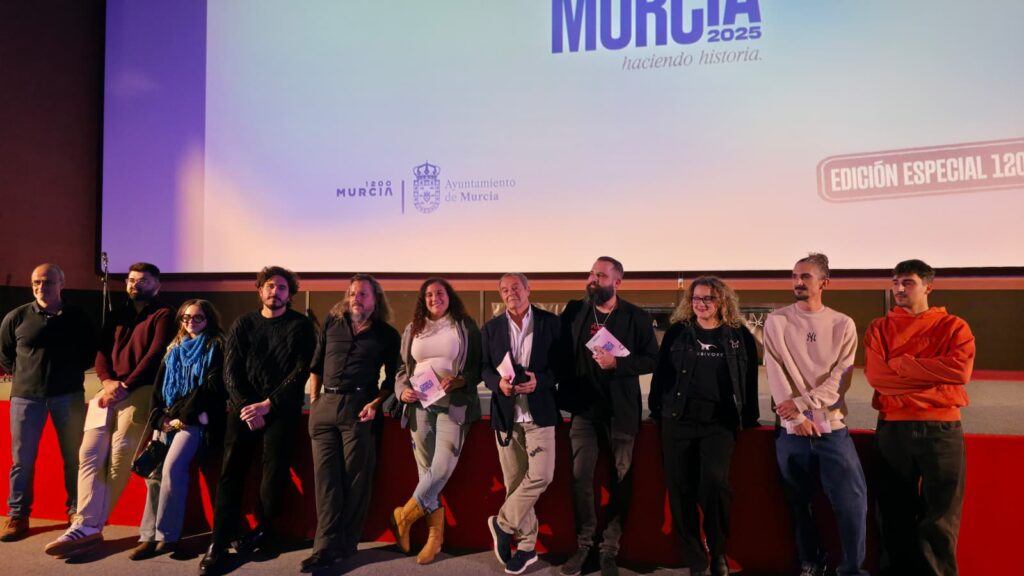 Foto de familia con los premiados / Ayuntamiento de Murcia.