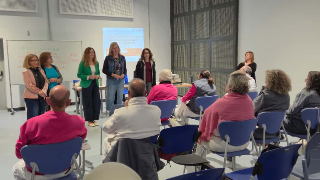 Imagen durante el transcurso del taller de igualdad / Ayuntamiento de Murcia.