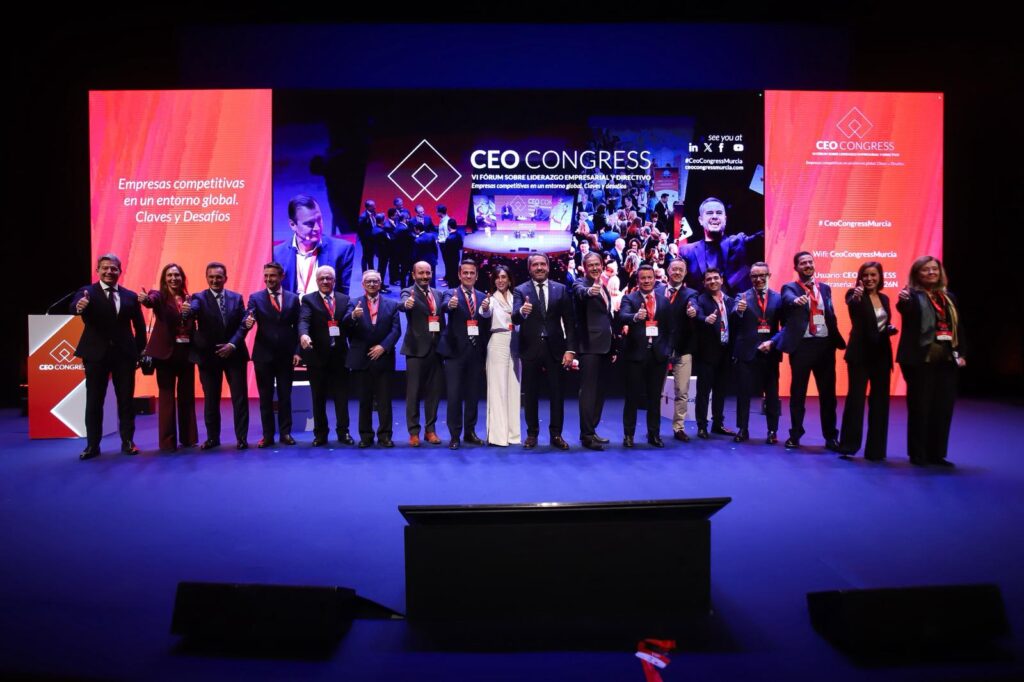 Imagen de familia en la inauguración del sexto CEO Congress Murcia / CARM.