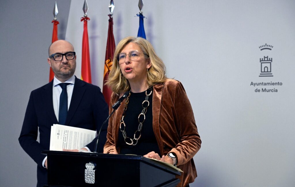 Imagen de Mercedes Bernabé durante la presentación de la sexta edición del programa / Ayuntamiento de Murcia.