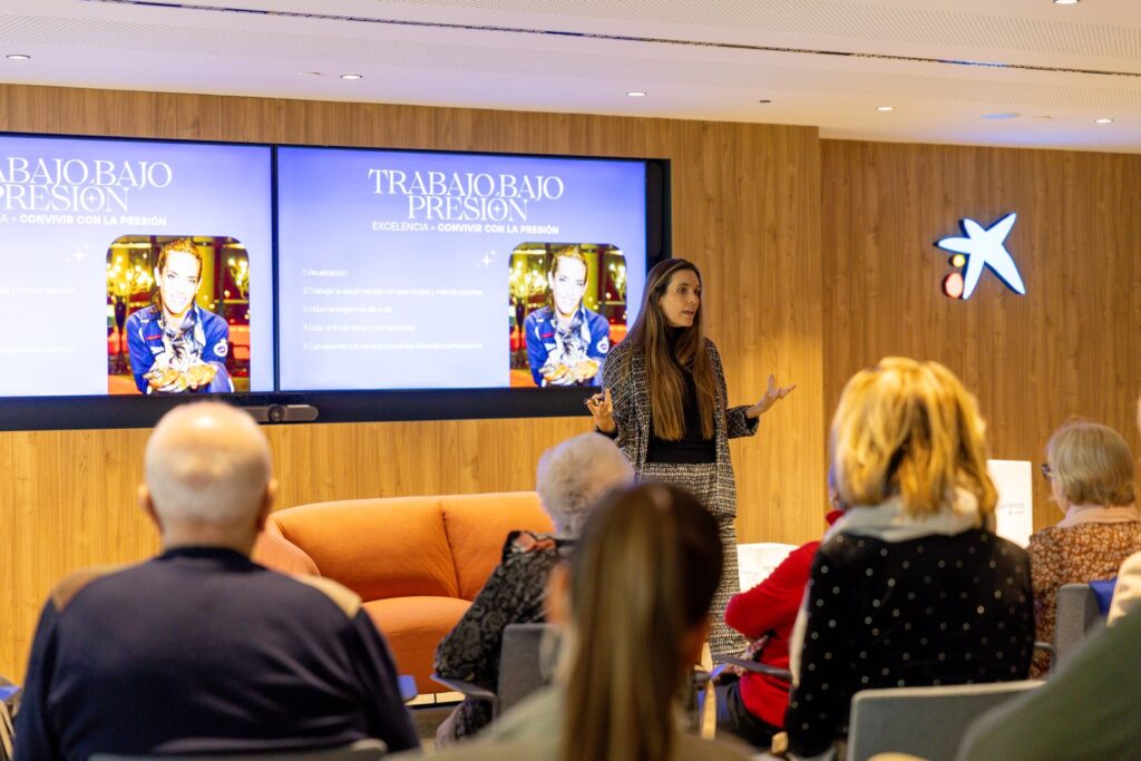 Ona Carbonell durante el encuentro / CaixaBank.