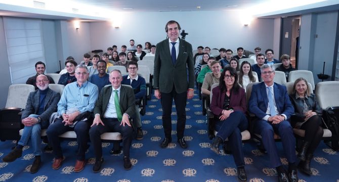 Foto de familia tras el CEO University / Raúl Alcántara.