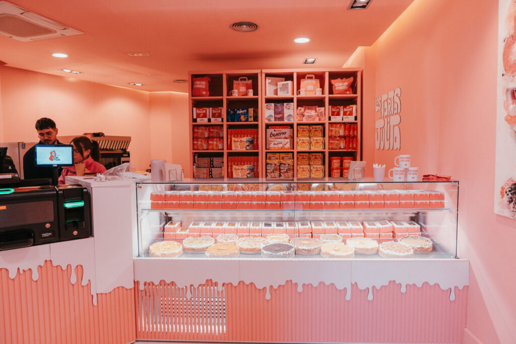 Local de Las Tartas de Julita en otra ciudad / Las Tartas de Julita.