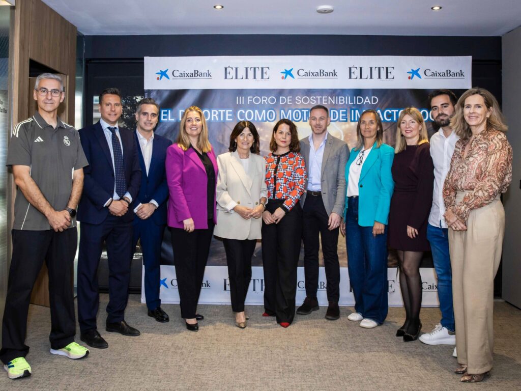 Foto de familia en el photocall del evento / Ana Bernal.