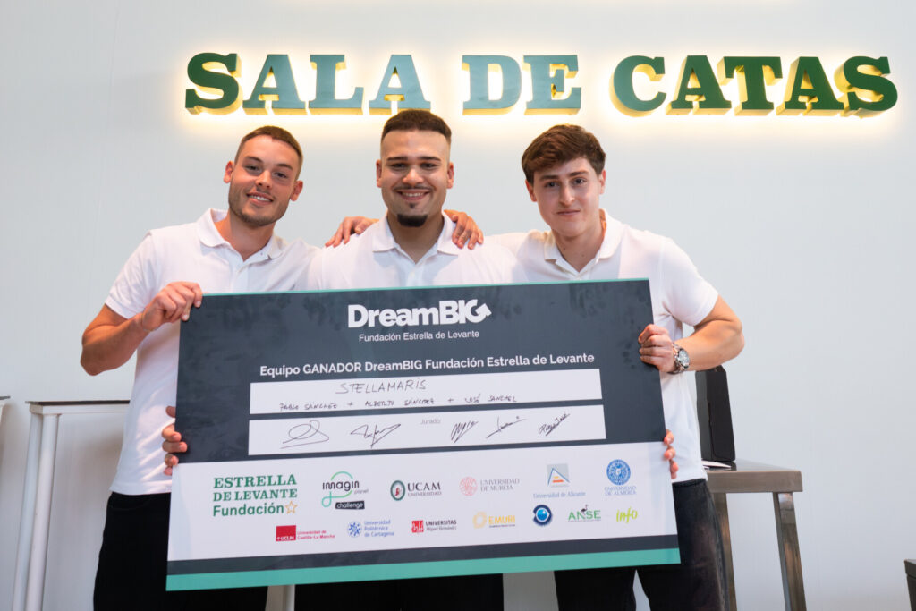 Equipo ganador de esta edición / Estrella de Levante.