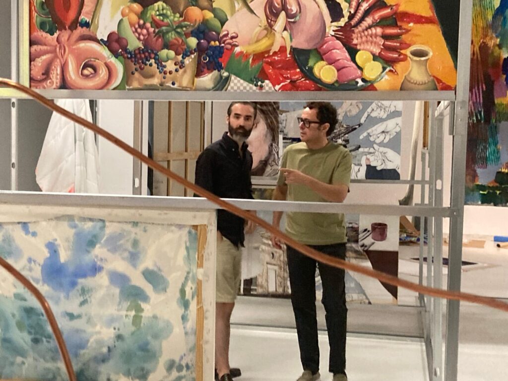 Imagen de la visita a la exposición 'Un pensamiento minúsculo' en el Centro Párraga / CARM.
