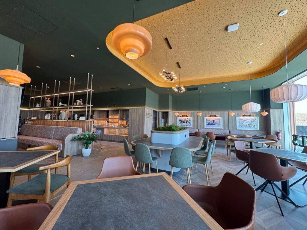 Interior del B&B Hotel Murcia Thader / Silicius Real Estate.