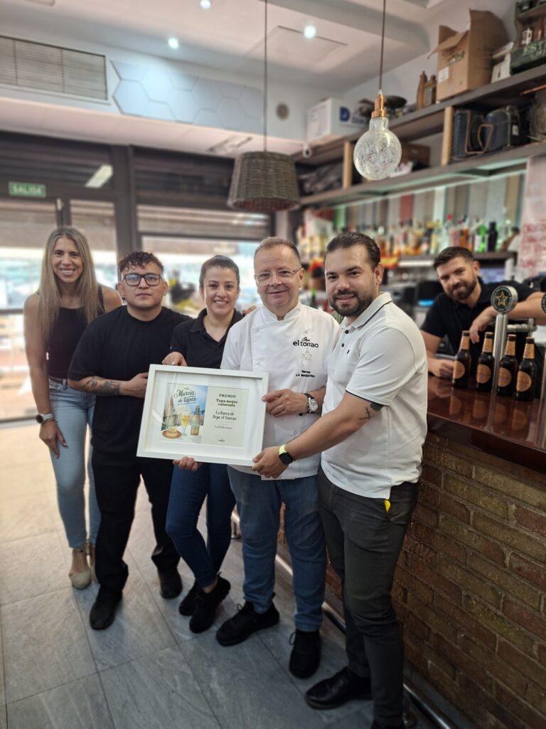 La Barra de Pepe el Torrao gana la ruta 'Murcia de Tapas' / Estrella de Levante.